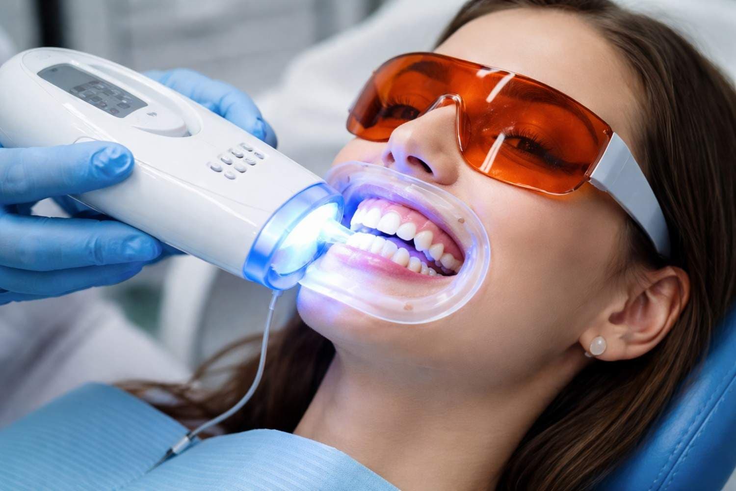 The Honest Tooth Dentistry Teeth Whitening Hero